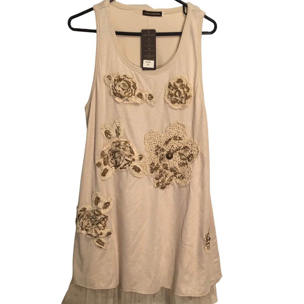NWT John Fashion tunic tank top cream gold crochet appliqué studs tulle